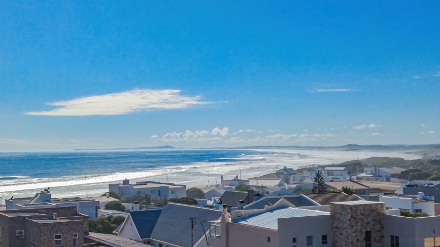 4 Bedroom Property for Sale in Yzerfontein Western Cape